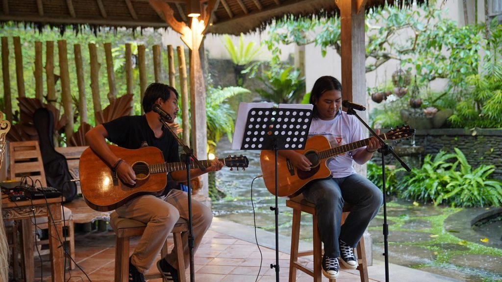 Accoustic Night at Kailasha Restaurant, Ubud, Bali